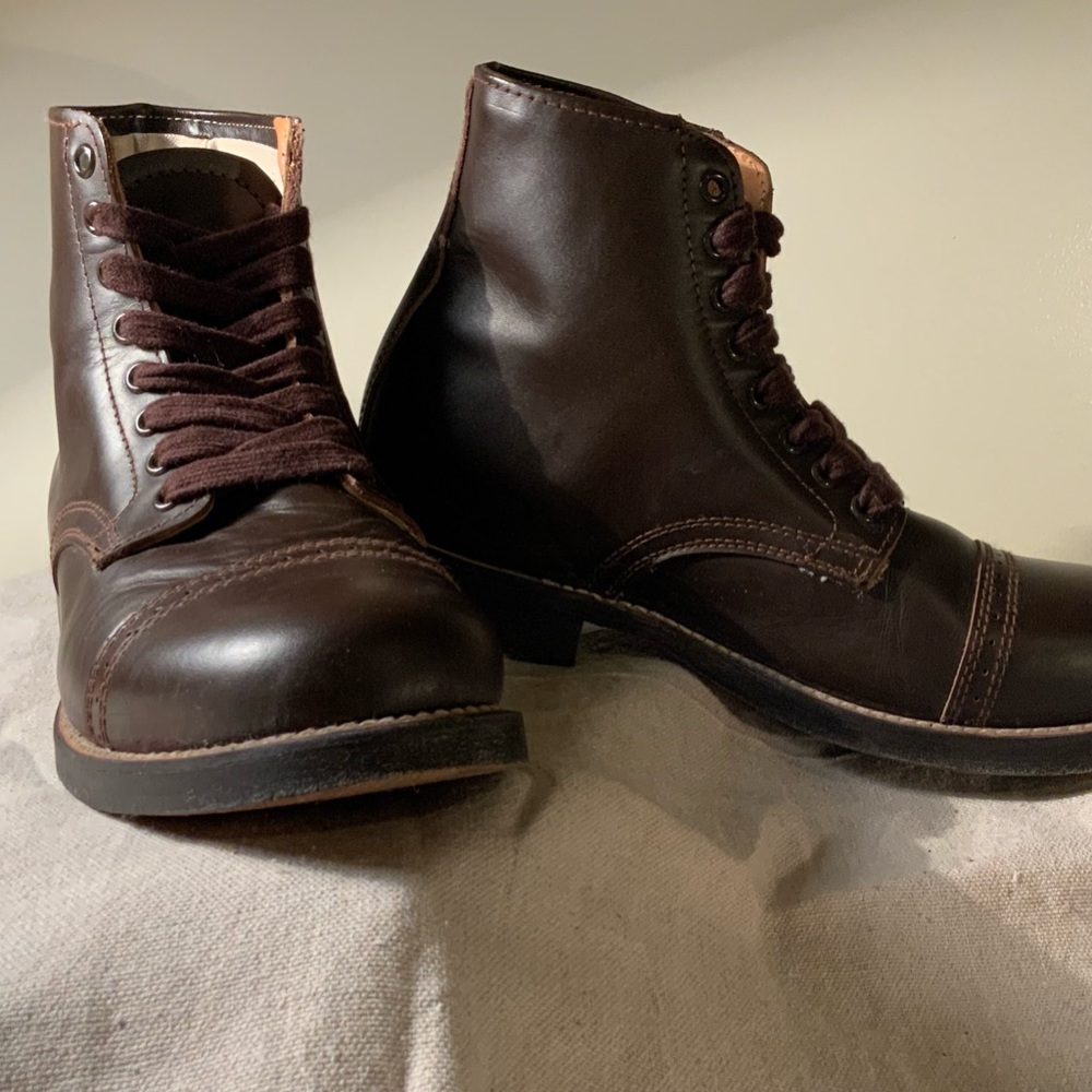 Men’s vintage style reproduction USMC Cordovan boots by SM Wholesale - size 9EE